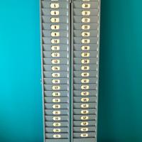 Schedario metallico a 50 cassettini anni 60