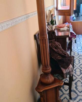 Appendi abito in legno usato