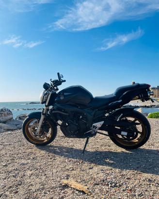 Yamaha Fz6