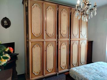 Camera completa in stile classico 