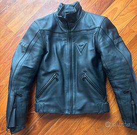 Tuta in pelle da moto