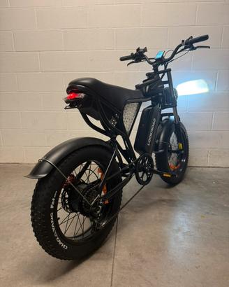 Bici elettrica  design motorino NUOVA