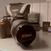 Nikon D3100 + obiettivo 18-55mm – solo 2461 scatti