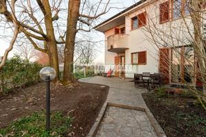 SOLUZIONE INDIPENDENTE CON GIARDINO