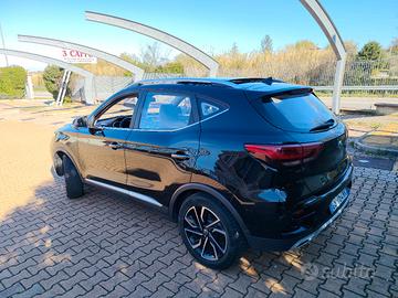 MG  ZS luxury GPL 