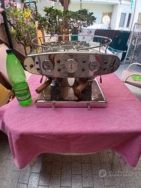 macchina da caffè a cialde Illy 