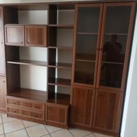 Armadio  in legno soggiorno 