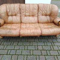 Divano pelle e legno massello