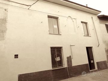 Abitazione in castelspina ( al )