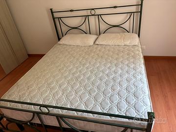 Letto matrimoniale + materasso