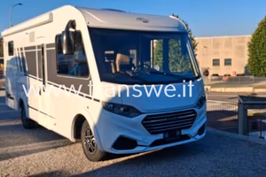 Carado I338 motorhome con letti gemelli