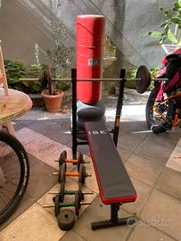 Panca piana bilancieri manubri sacco boxe