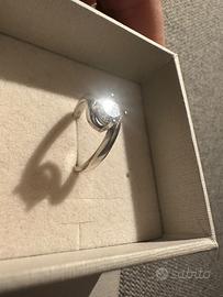 Anello argento e zircone