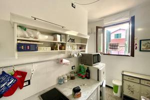 MONOLOCALE A IMPERIA