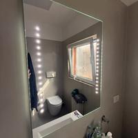 Specchio bagno illuminato