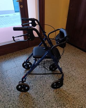 Deambulatore rollator pieghevole