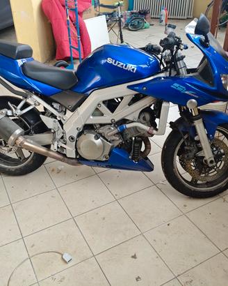 Suzuki SV1000S