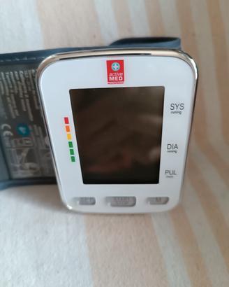 Misuratore di pressione da polso 