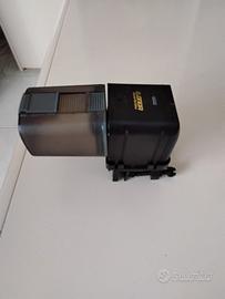 mangiatoia acquario pet food