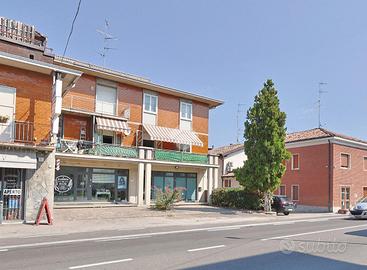 4 LOCALI A REGGIO NELL'EMILIA