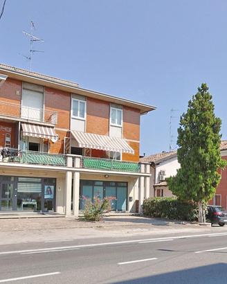 4 LOCALI A REGGIO NELL'EMILIA