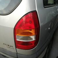 Fanale posteriore destro OPEL ZAFIRA del 2003