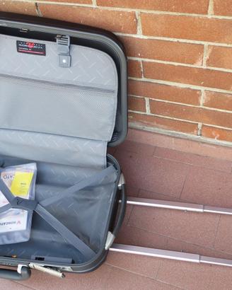 Trolley Rigido Roncato, Valigia con Ruote