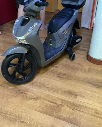 Moto elettrica sh125
