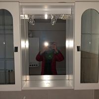 Mobiletto bagno con dpecchio