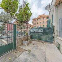 BILOCALE CON SPAZIO ESTERNO E POSTO AUTO