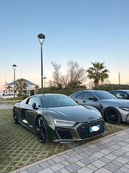 Audi R8 Coupé V10 RWD S tronic performance //UFFI.