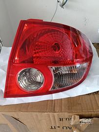 fanali posteriori Hyundai 