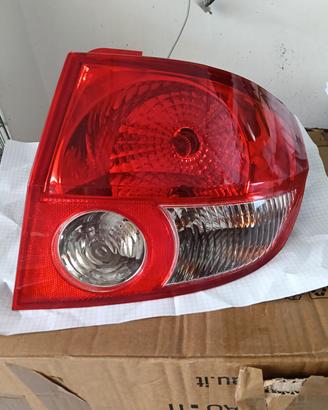 fanali posteriori Hyundai 