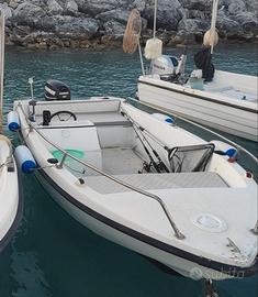 barca con pilotina 5m e motore, pronta alla boa