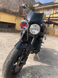 TRIUMPH SPEED TRIPLE 1050