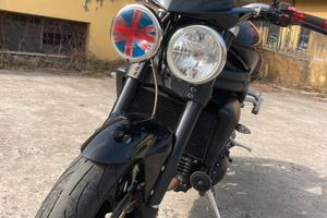 TRIUMPH SPEED TRIPLE 1050