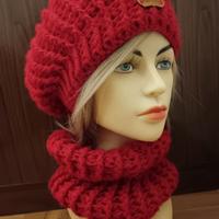 set berretto e scaldacollo rosso