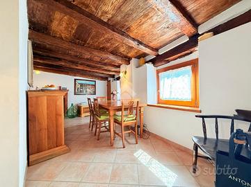 CASA SEMINDIPENDENTE A GERMAGNANO