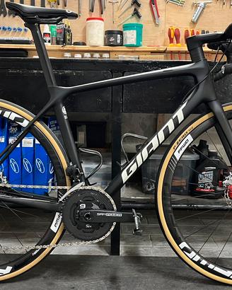 Giant tcr