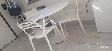 Tavolo rotondo e 3 sedie design poliuretano 