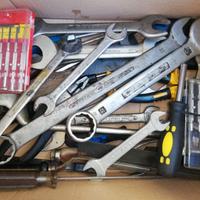 Set attrezzi chiavi inglesi