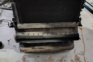 Radiatore Acqua + Ventola Range Rover Sport L320