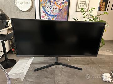 Monitor Samsung Ultrawide 34 pollici UWQHD