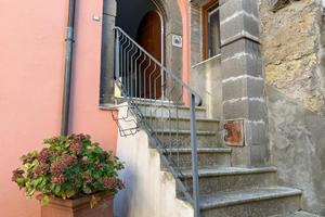5 LOCALI A BOMARZO