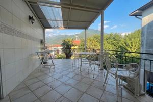 Appartamento con terreno