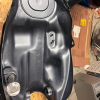 Serbatoio moto honda cbf 600 s/sa ACCETTO PROPOSTE