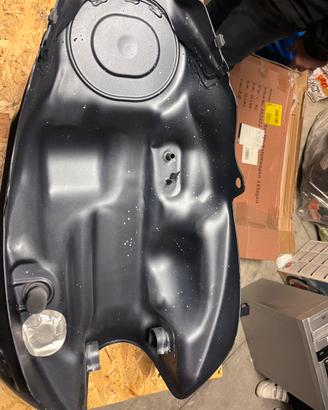 Serbatoio moto honda cbf 600 s/sa ACCETTO PROPOSTE