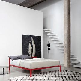 Alluminium bed di MDF Italia