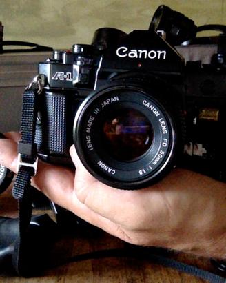 Canon A1 macchina fotografica analogica