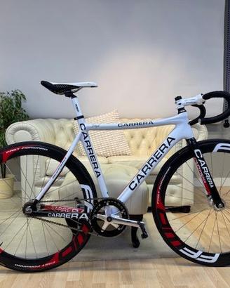 bici da pista in carbonio